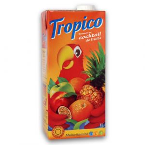 Boisson au jus cocktail de fruits