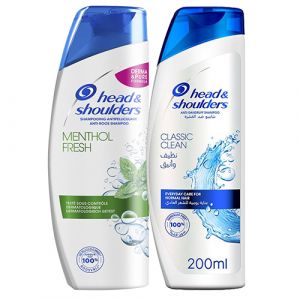 Shampooing head & shoulders