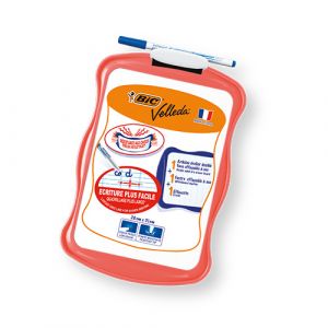 Ardoise blanche avec accessoires