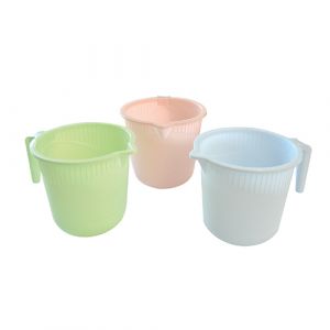 Pichet en plastique