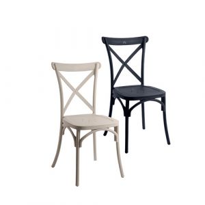 Chaise en plastique