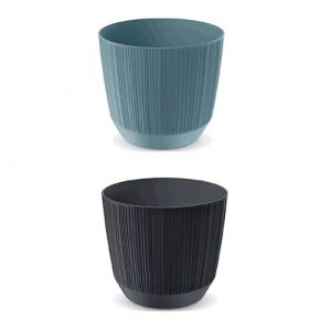 Pot de fleurs en plastique