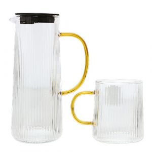 Carafe en verre + 4 verres