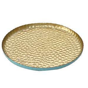 Plat en métal   