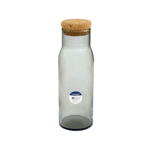 Carafe avec couvercle