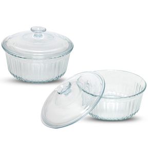 Casserole en verre avec couvercle