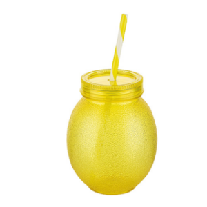 Goblet en verre avec paille forme citron